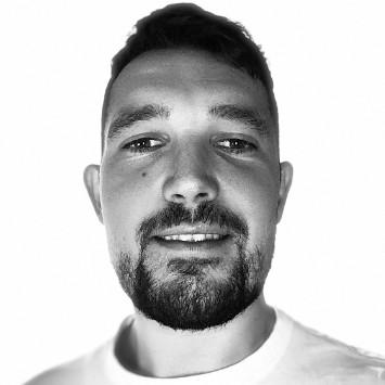 TOM NAPPER