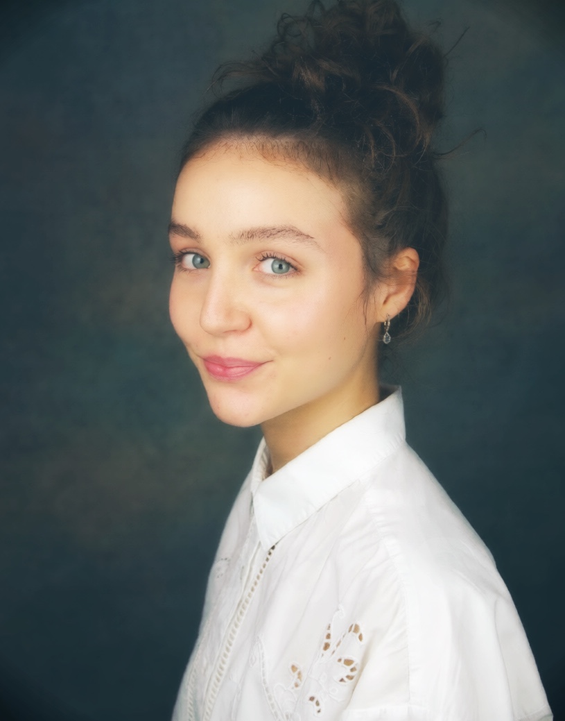 YEVA SHEVCHENKO-HOLOVKO