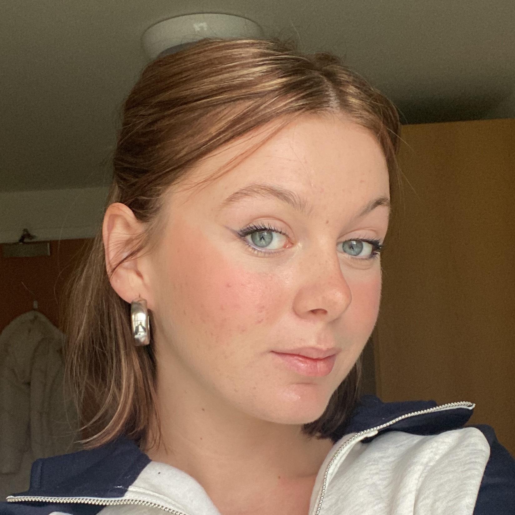 Daisy Dennis