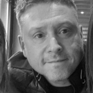 Simon Couzins