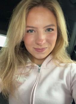Thea Victoria Walker