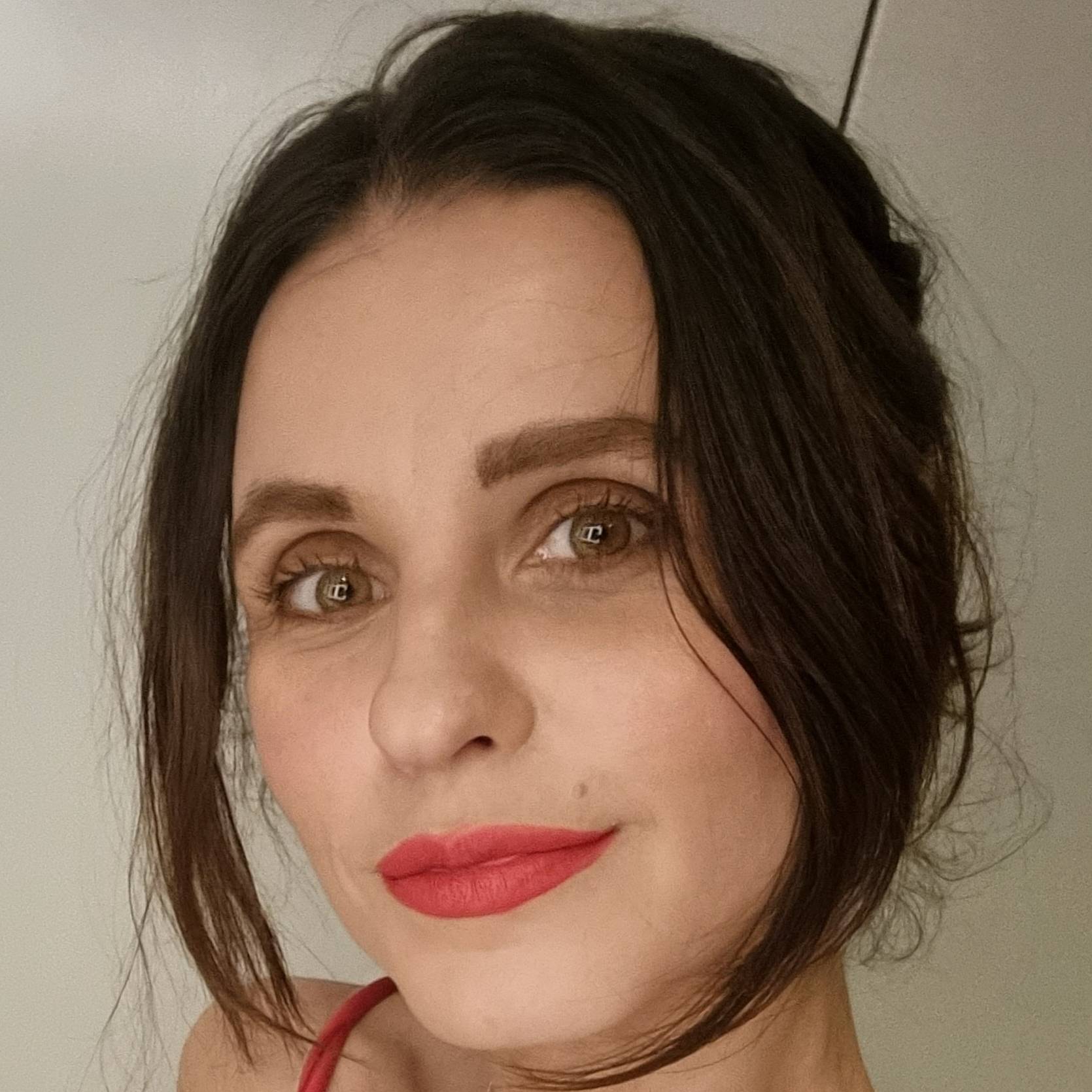 ANA XAVIER