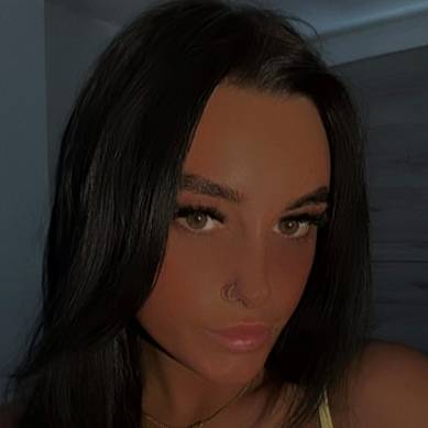 Emily MacDonald