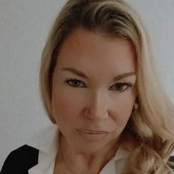 Amanda Roberts-Deverell