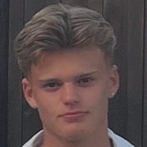 Ellis Fewster