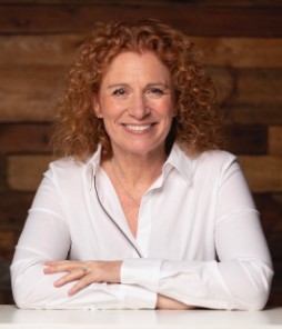 Dr Julie Hall