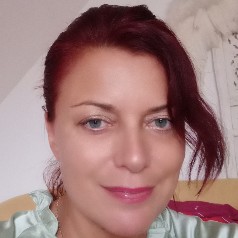 Gosia Lewis